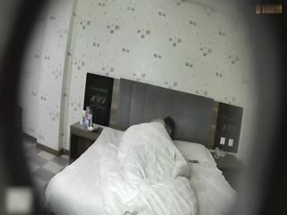 大炕上的偷乱-91偷拍电影-成人AV