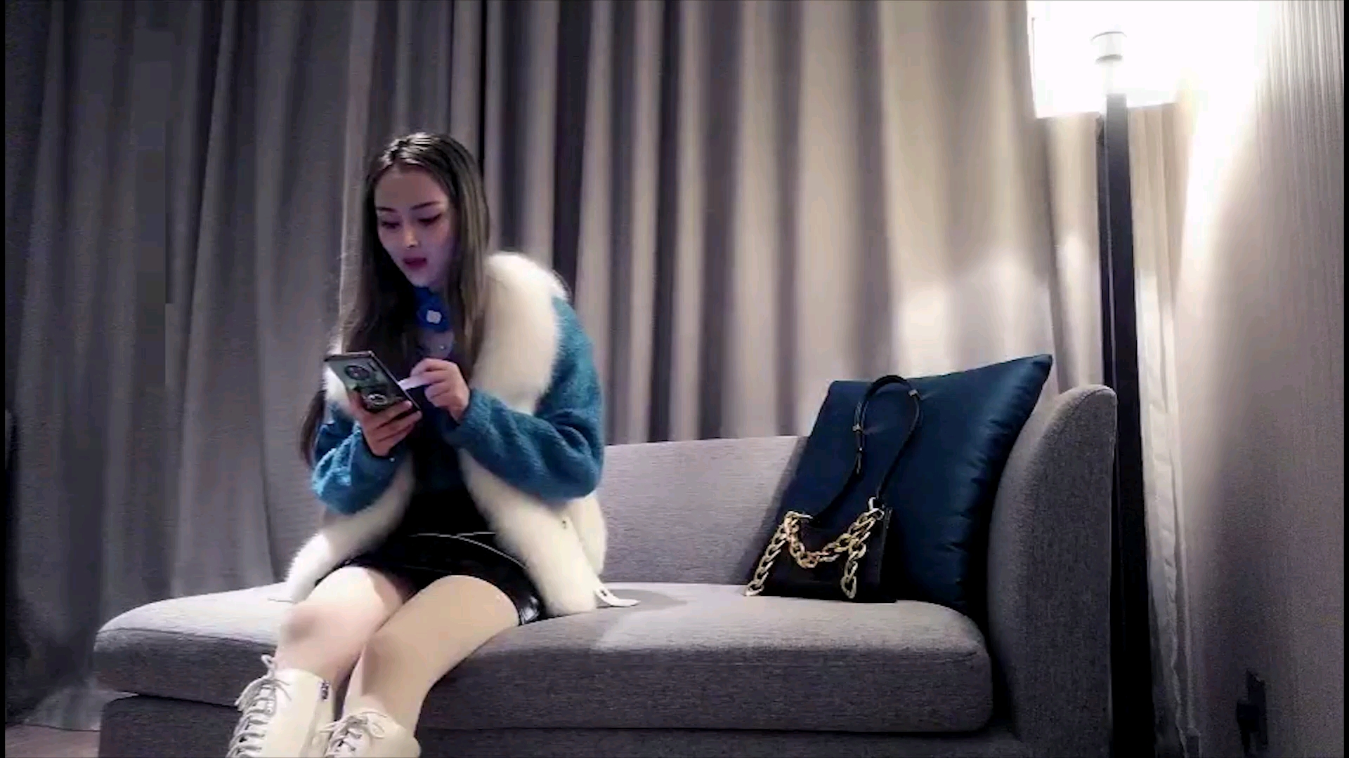 碰碰超-国产区小视频-成人AV