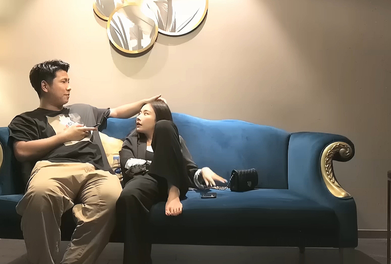 疯狂的石头-国产精品午夜在线观看-成人AV