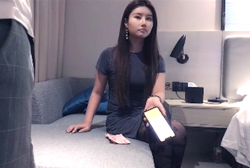 浴室里强摁做开腿呻吟拼免费视频-久久久香蕉-成人AV