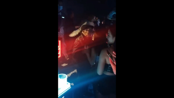 久久社区-久久免费久久-成人AV