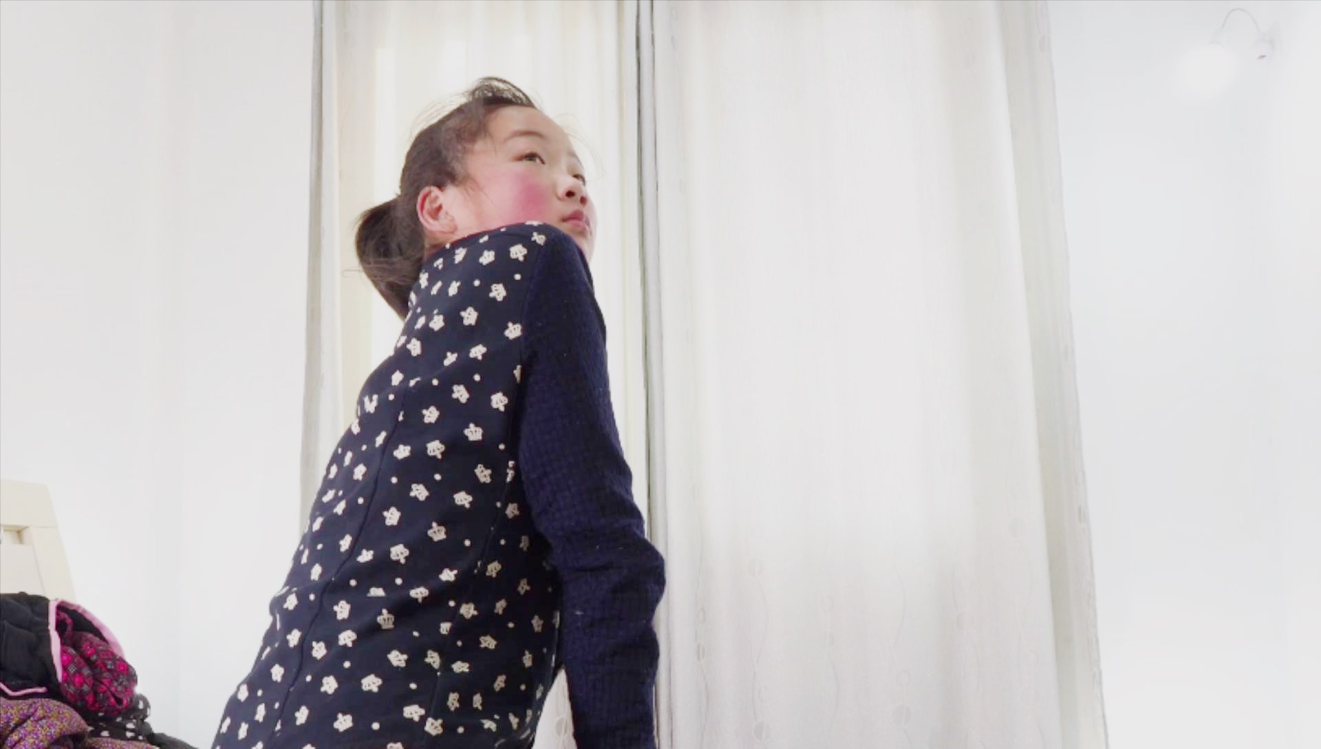 男人扒开女人下面猛进-久久久999国产-成人AV