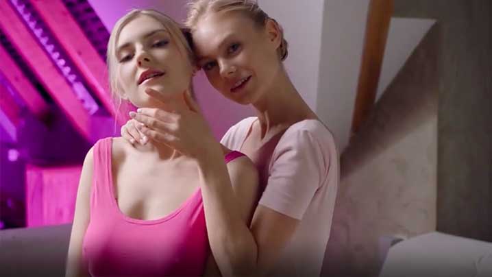 女人被爽到高潮的乱码视频-亚洲视频一区-成人AV